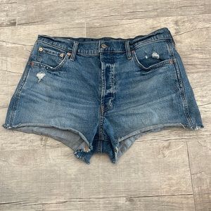 GAP Women Jean Shorts Size:‎ 32 Color: Blue Cheeky Short High Rise Distressed